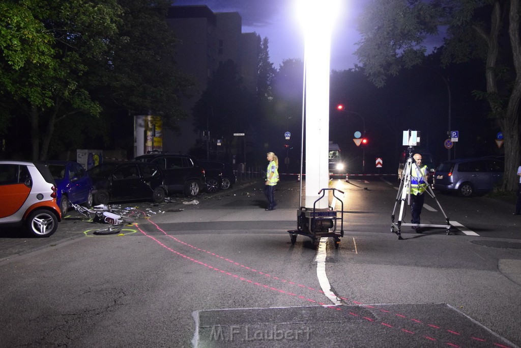 Schwerer VU PKW Rad Koeln Deutz Giessenerstr Betzdorferstr P035.JPG - Miklos Laubert